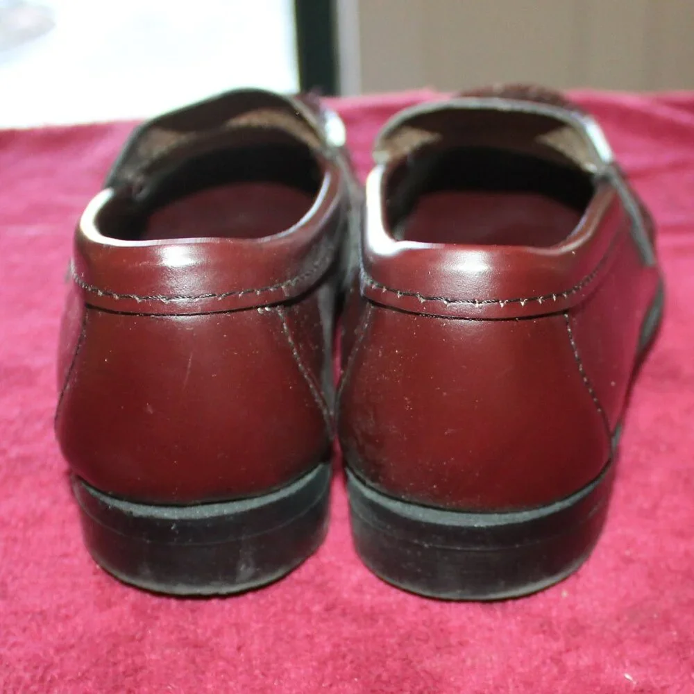 Vintage Moss CreeK Trader Penny Loafers